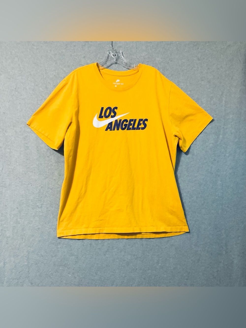 Nike Los Angeles  Yellow  Graphic Tee Men's Sz XL